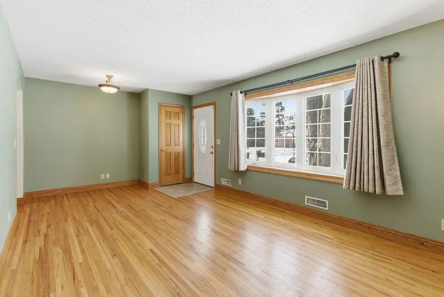 10409 Zion Street Nw, Coon Rapids, MN 55433 - Image #3