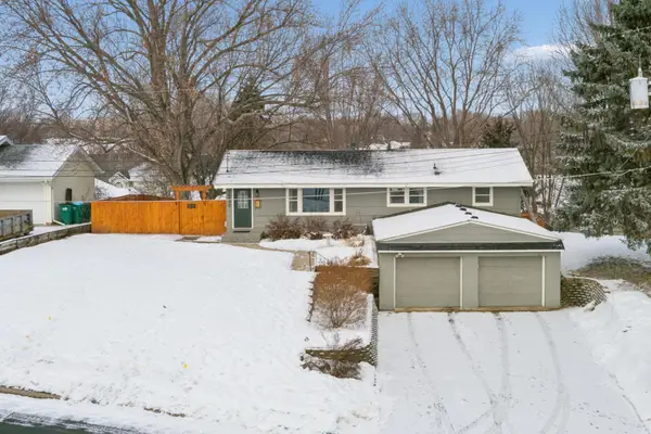 16630 Creekside Circle Se, Prior Lake, MN 55372