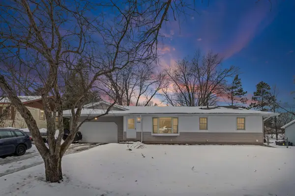 11566 Washington Street Ne, Minneapolis, MN 55434