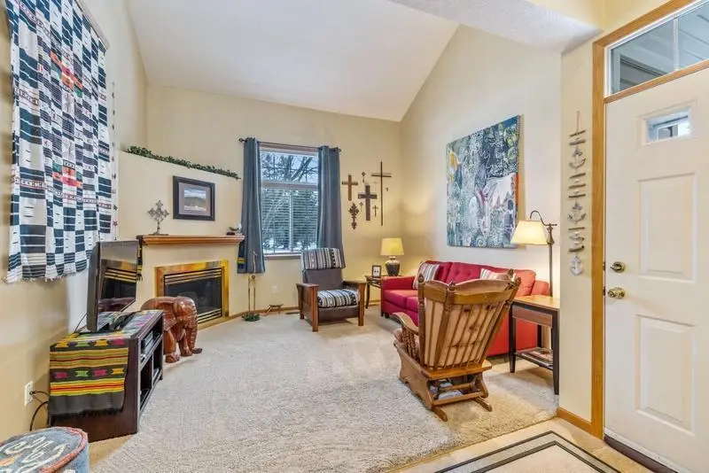 3656 Vermilion Court N #1301, Eagan, MN 55122 - Image #3