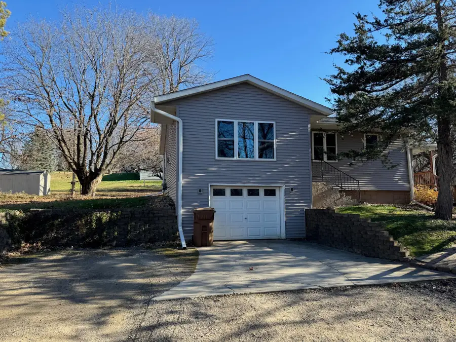 1508 Ridgeview Drive, Montevideo, MN 56265 - Image #2