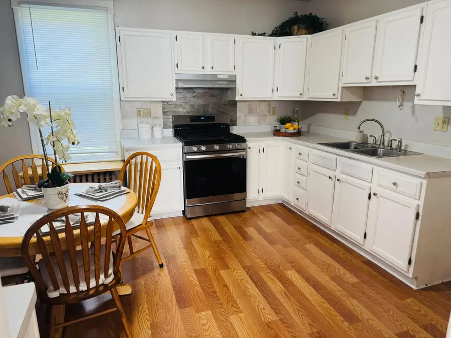 371 Sherburne Avenue, Saint Paul, MN 55103 - Image #2