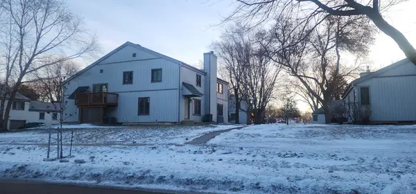 2004 26th Avenue Nw, Rochester, MN 55901