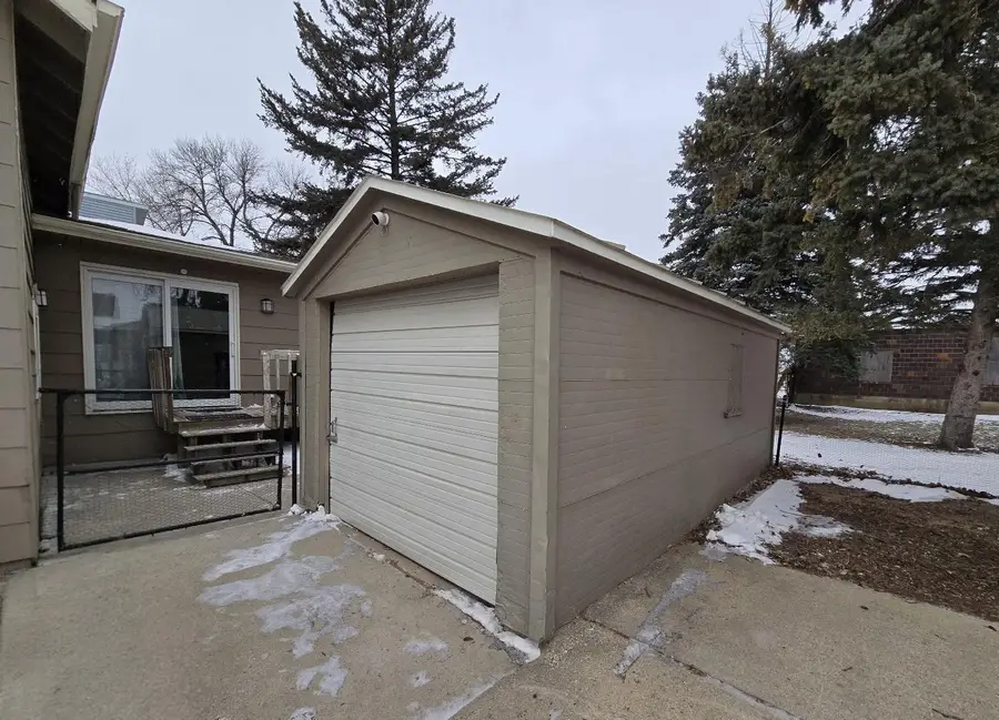 515 2nd Street Nw, Pipestone, MN 56164 - Image #2