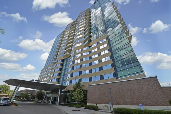 3209 Galleria #1808, Edina, MN 55435