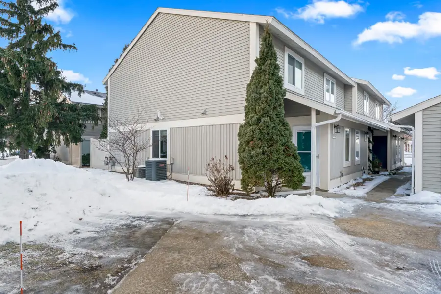 1934 Greenview Place Sw, Rochester, MN 55902 - Image #2