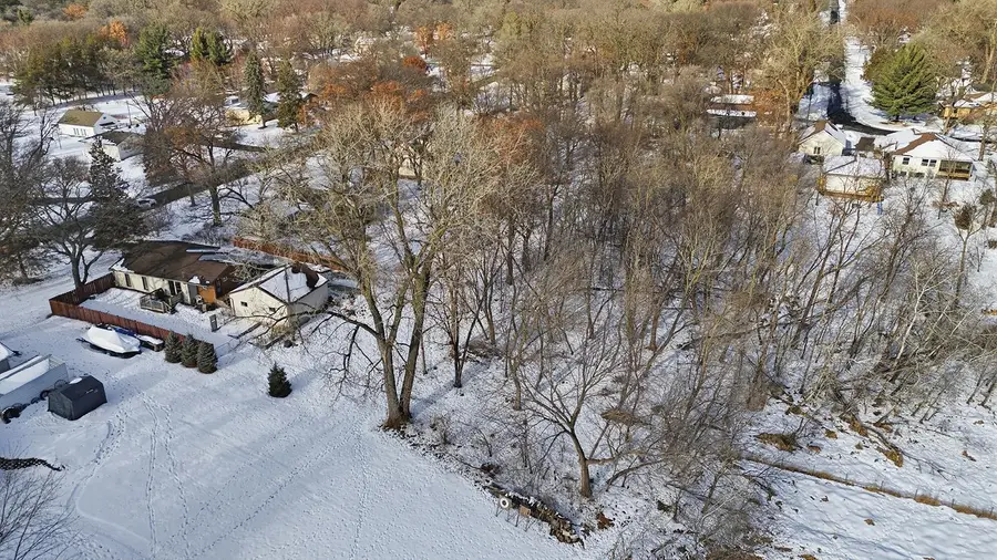 7405 Knollwood Drive, Saint Paul, MN 55112 - Image #3