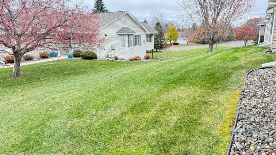 745 Echo Shores Court, Mahtomedi, MN 55115 - Image #3