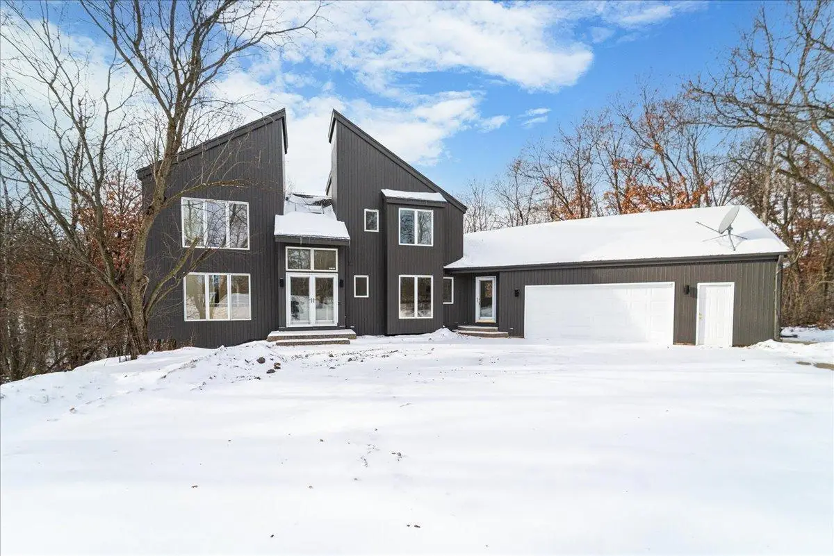 22620 Forest Ridge Drive, Lakeville, MN 55044 - Image #1