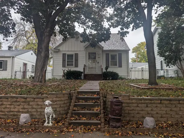 5027 6th Street Ne, Minneapolis, MN 55421