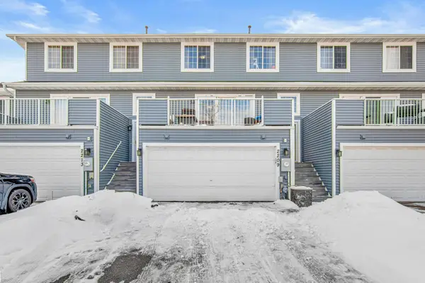 2209 E 117th Street E #109, Burnsville, MN 55337