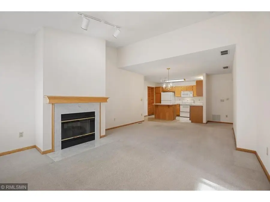 861 Sunrise Drive, Woodbury, MN 55125 - Image #3