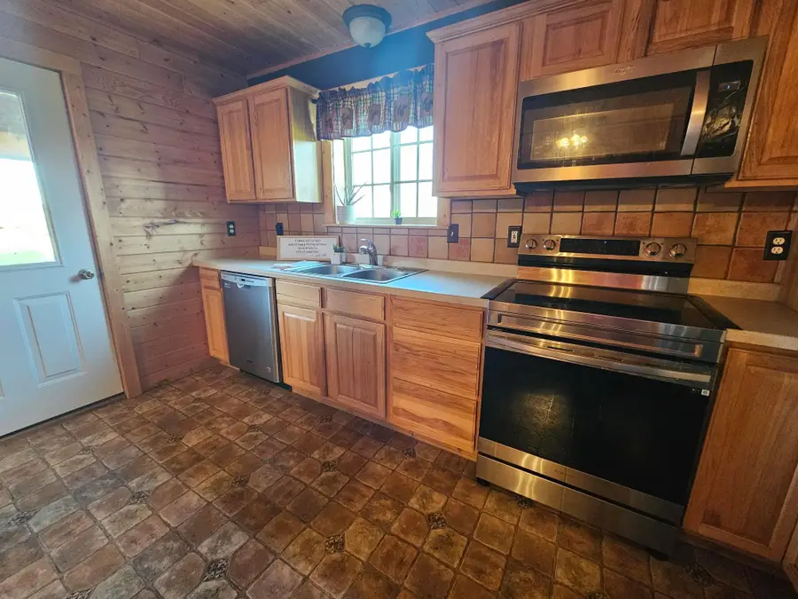 17886 State Hwy 89, Wannaska, MN 56761 - Image #2