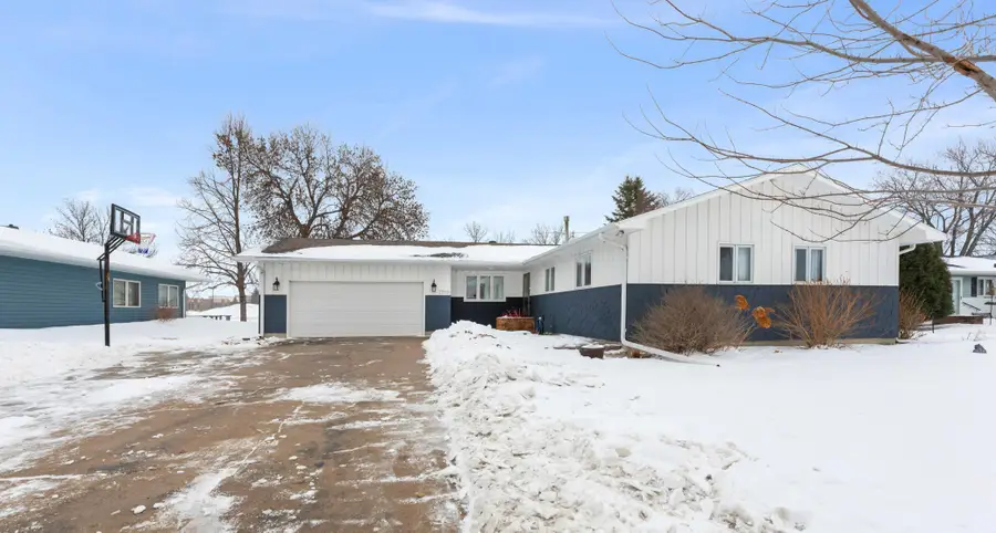 2710 18th Street S, Moorhead, MN 56560 - Image #2