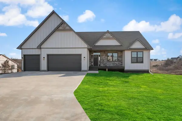 1199 60th Street, Hudson, WI 54016