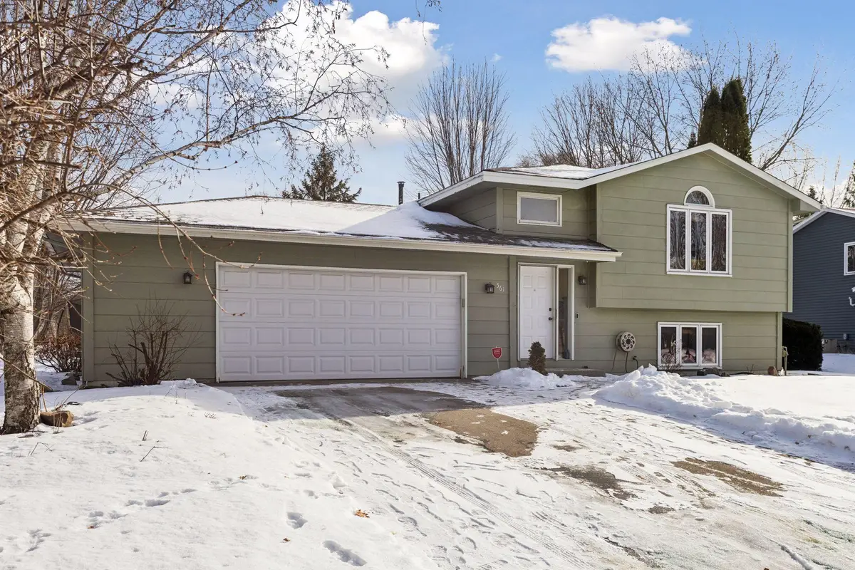 561 Dresden Drive, Chaska, MN 55318 - Image #1