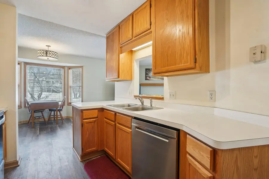 14246 Hibiscus Court, Apple Valley, MN 55124 - Image #3