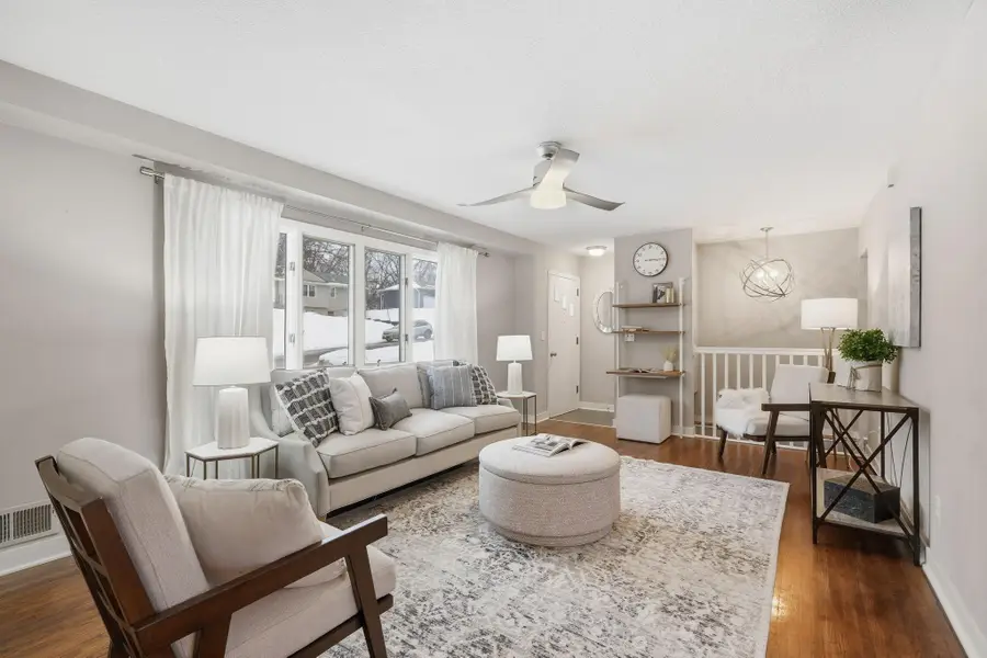 701 Eldridge Avenue W, Saint Paul, MN 55113 - Image #2