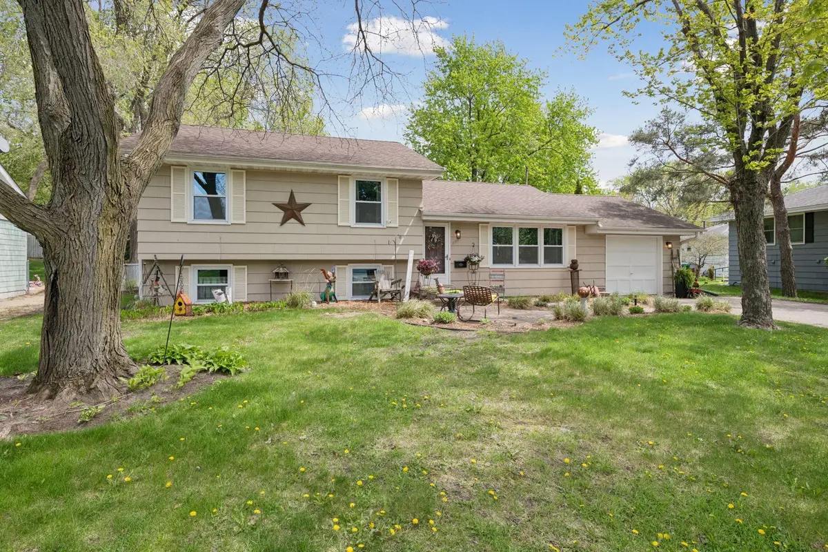 8717 Oxborough Avenue S, Minneapolis, MN 55437 - #1