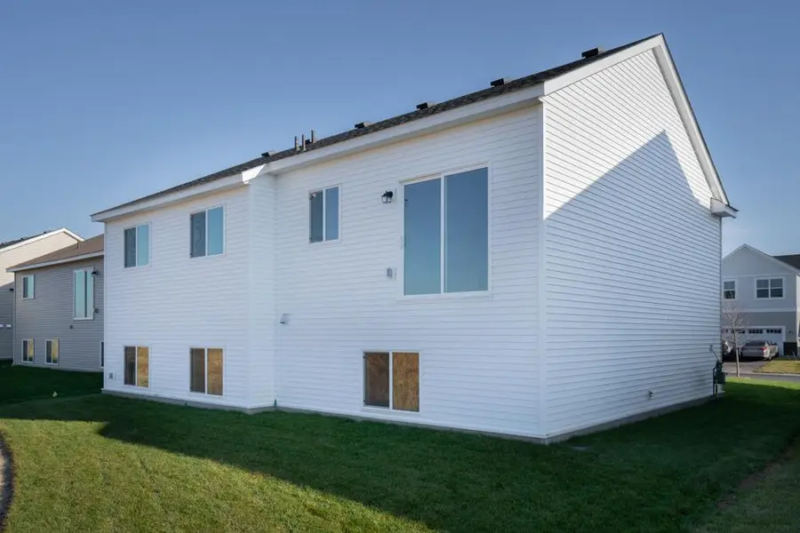 675 47th Avenue Ne, Saint Cloud, MN 56304 - #3