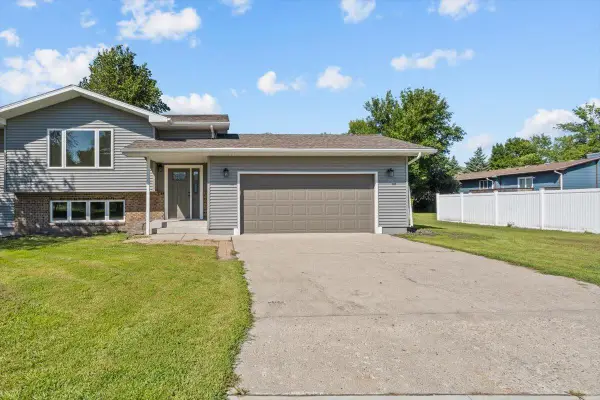 1403 12th N, Wahpeton, ND 58075