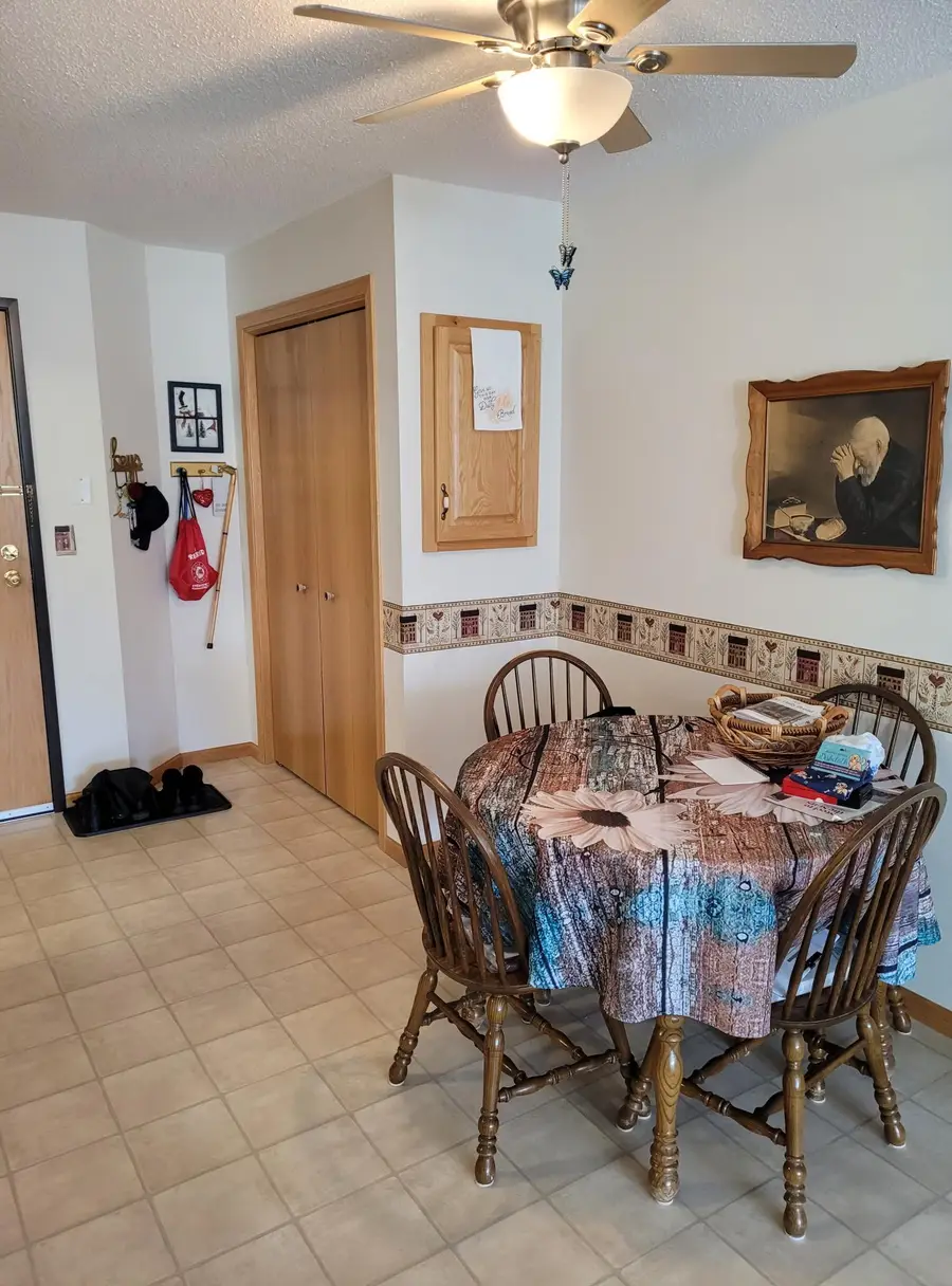 912 Hawthorne Street #104, Alexandria, MN 56308 - Image #3