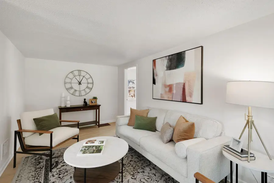 6820 Pleasant Avenue, Minneapolis, MN 55423 - Image #3