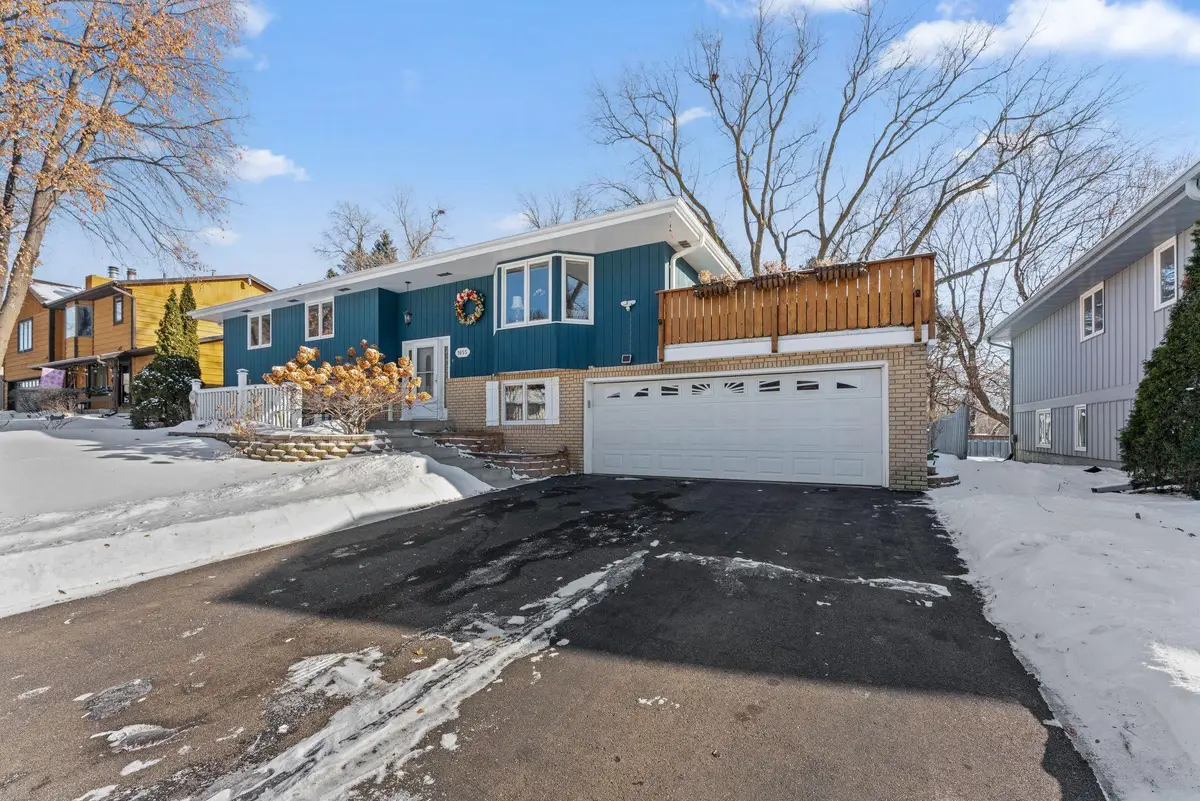 1655 18th Avenue Nw, Saint Paul, MN 55112 - Image #1