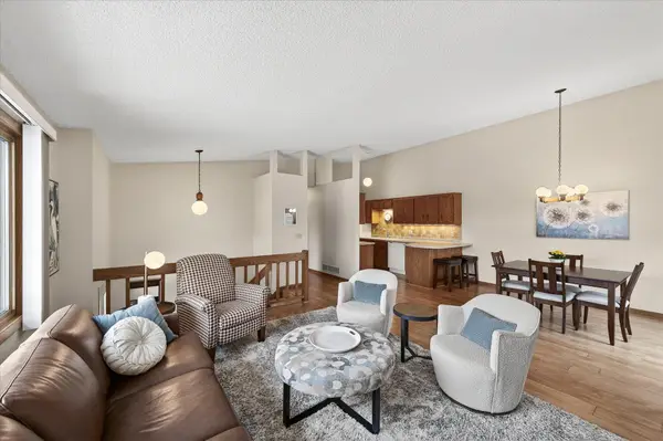 12809 45th Avenue N, Minneapolis, MN 55442