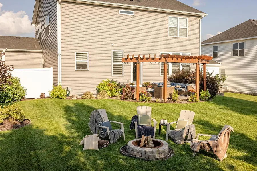 20511 Gunnison Drive, Lakeville, MN 55044 - Image #3