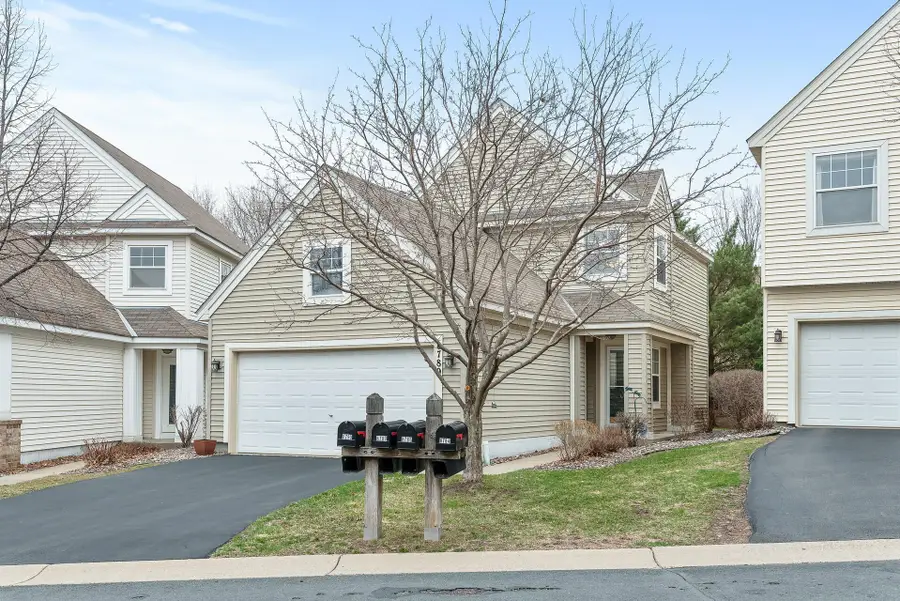 8789 N Bay Drive, Chanhassen, MN 55317 - Image #2