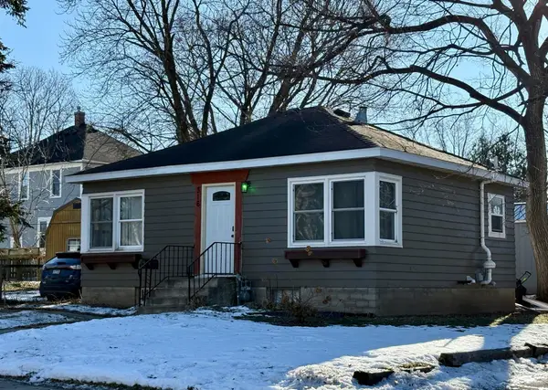 316 8th Street E, Northfield, MN 55057