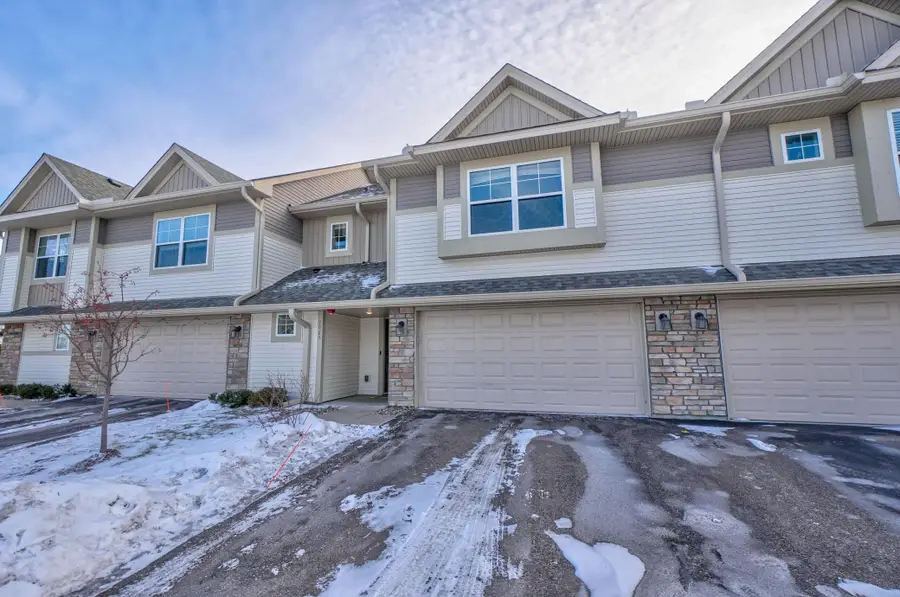 9985 5th Street Lane N, Lake Elmo, MN 55042 - Image #2