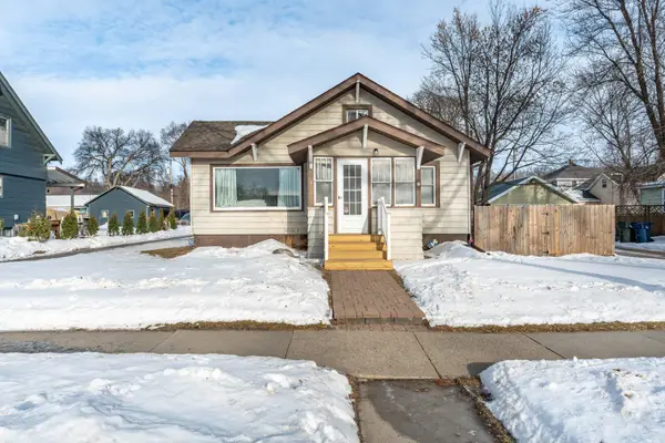 412 W Summit Avenue, Fergus Falls, MN 56537