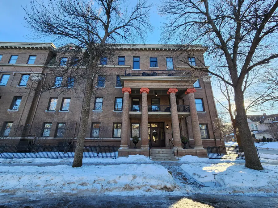 438 Portland Avenue #7, Saint Paul, MN 55102 - Image #2