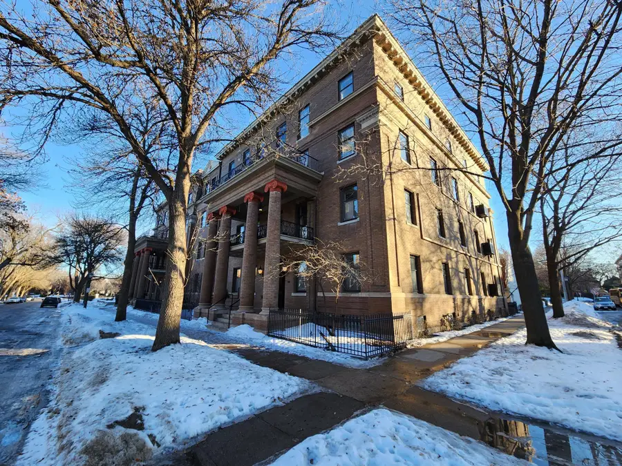 438 Portland Avenue #7, Saint Paul, MN 55102 - Image #3
