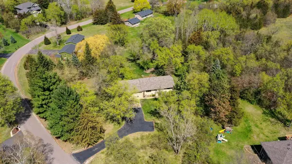 9812 Hall Avenue Ne, Monticello, MN 55362