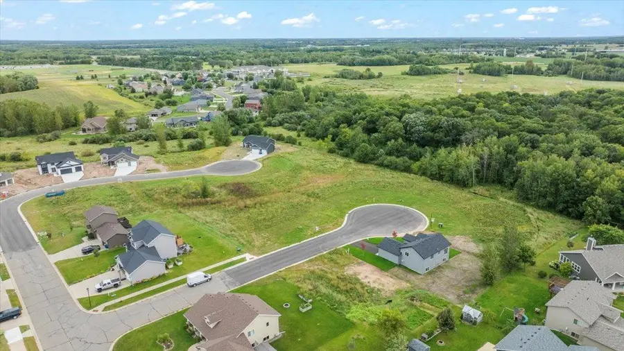 1143 29th Street Ne, Sauk Rapids, MN 56379 - #2