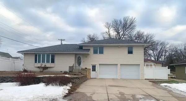 103 Calm Court, Mapleton, MN 56065