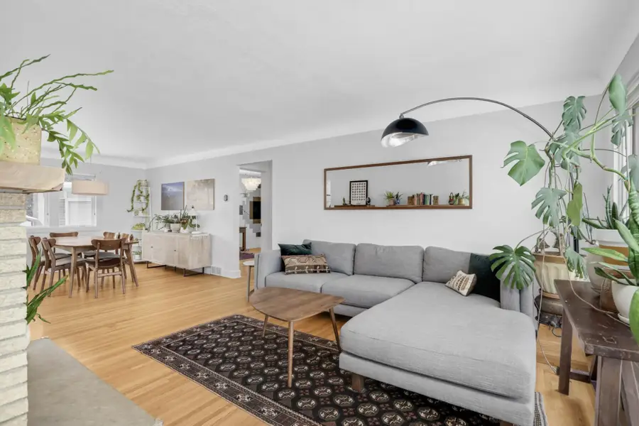 347 Apple Lane, Minneapolis, MN 55423 - Image #2