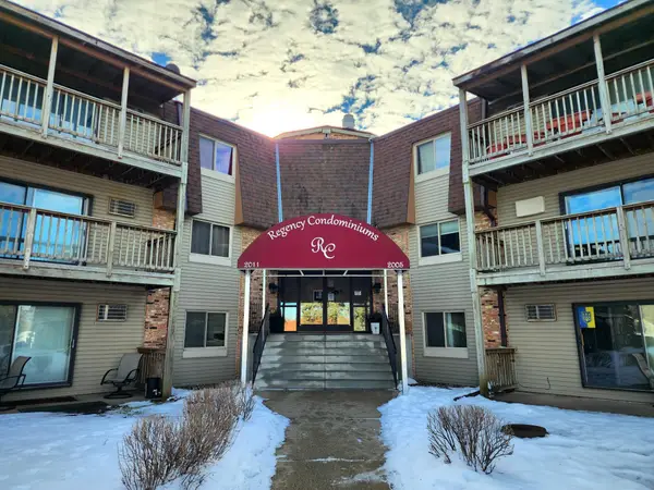 2005 122nd #A14, Burnsville, MN 55337