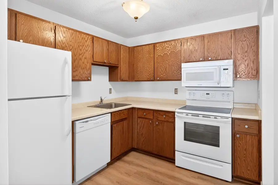 1903 Silver Bell Road #121, Eagan, MN 55122 - Image #3