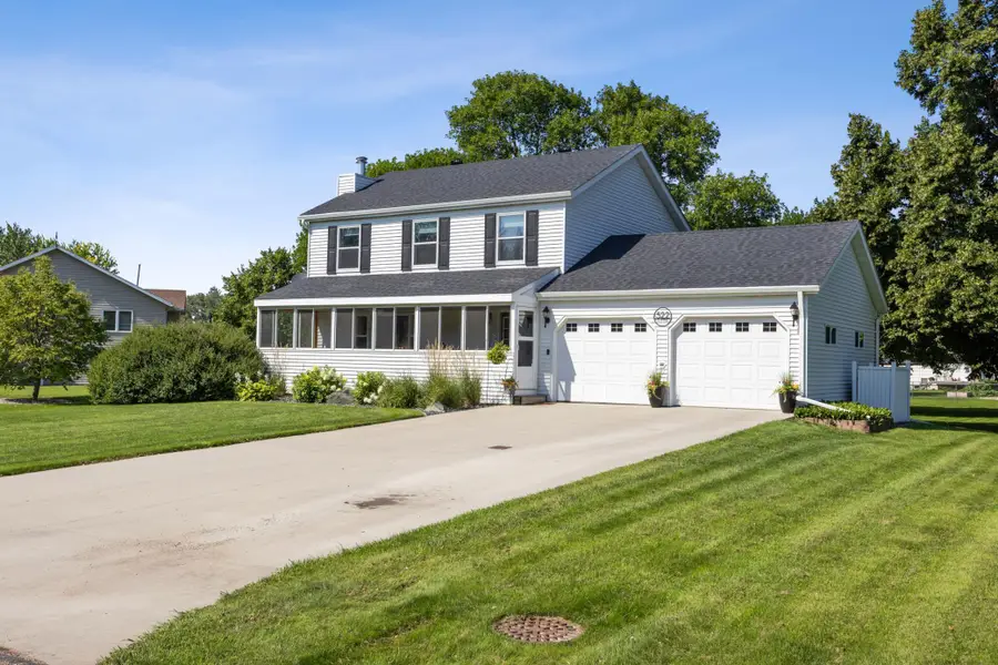 522 9th Avenue S, Casselton, ND 58012 - Image #2