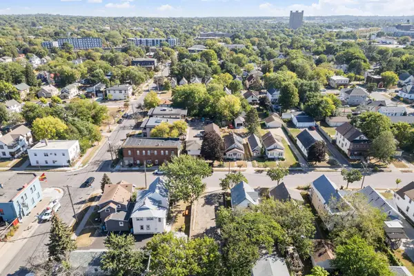 2110 4th Street Ne, Minneapolis, MN 55418