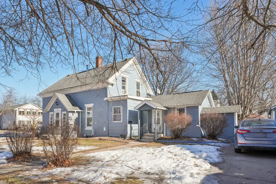 527 6th Avenue Nw, Faribault, MN 55021 - #2