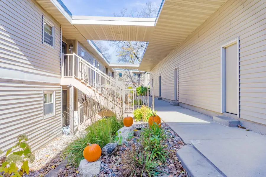 110271 Village Road, Chaska, MN 55318 - Image #3