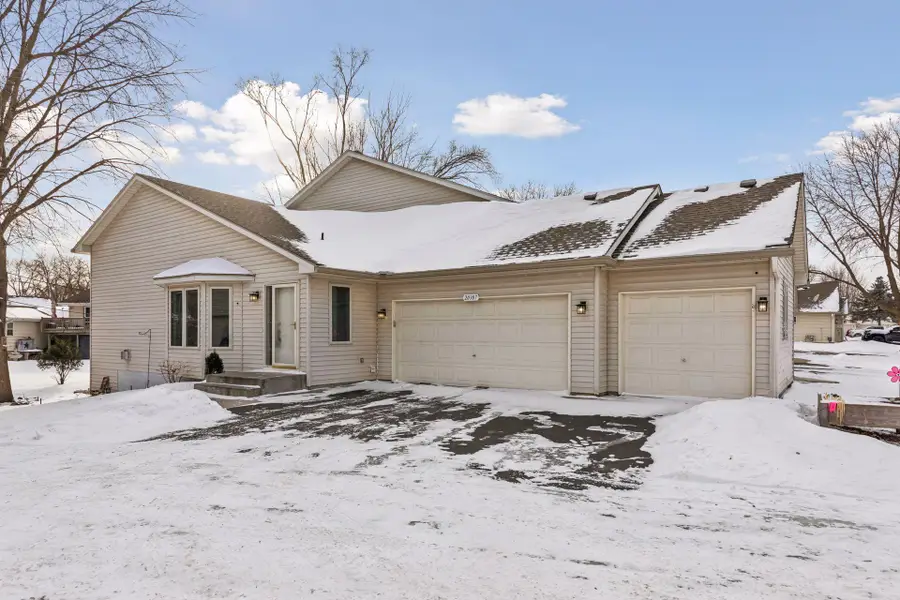 20307 Hunter Court, Lakeville, MN 55044 - Image #2