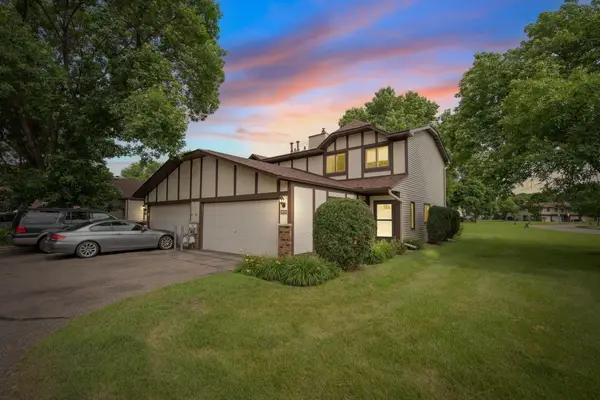 8775 Maplebrook Parkway N, Minneapolis, MN 55445