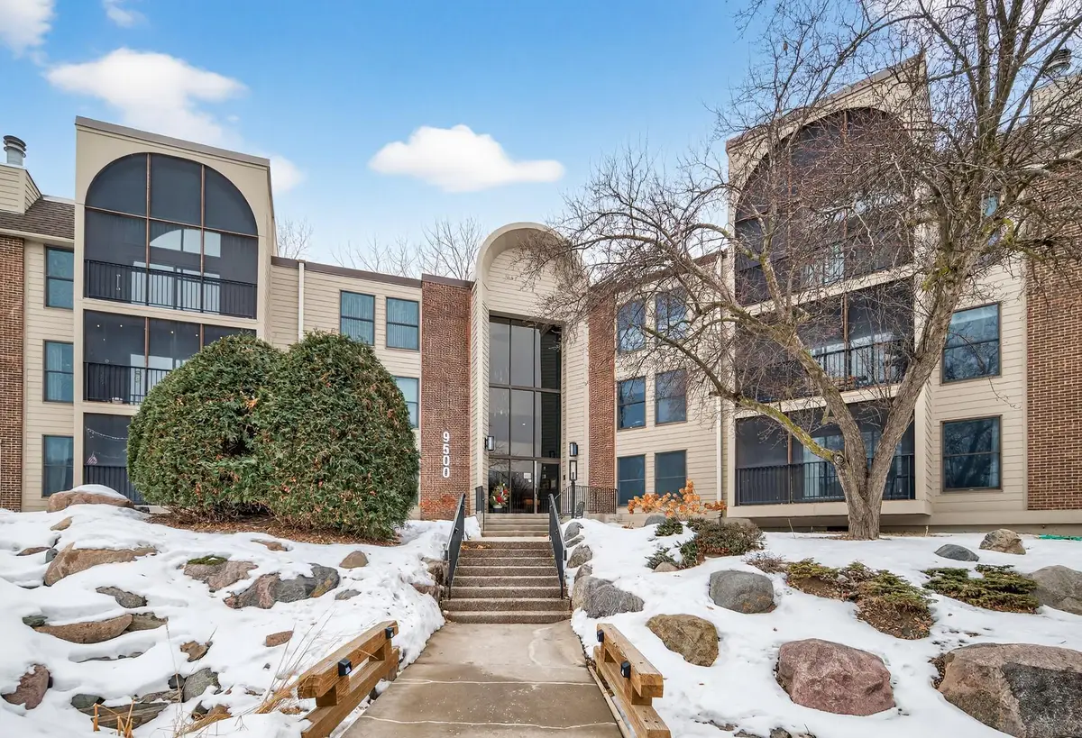 9500 Collegeview Road #112, Minneapolis, MN 55437 - Image #1