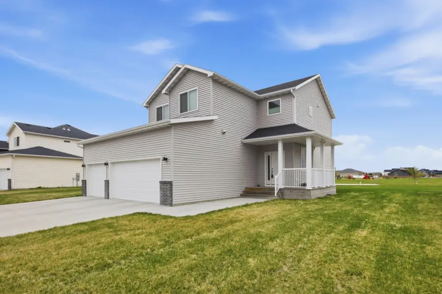 4766 34th Street S, Fargo, ND 58104 - #2